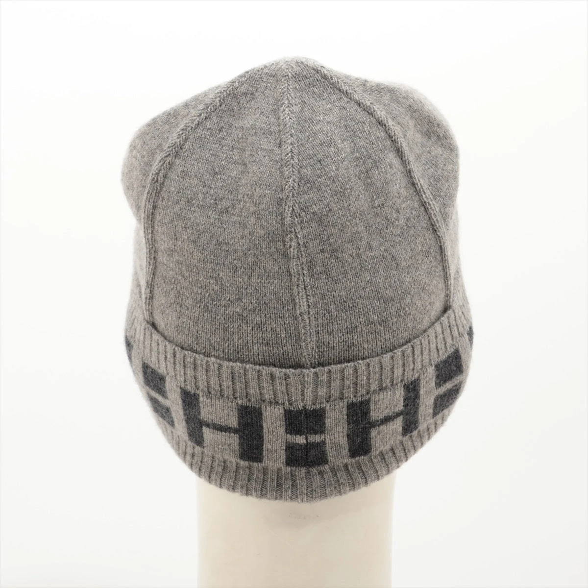 エルメス Hロゴ ニットキャップ XL カシミヤ グレー ソルド品 エルメス Hロゴ ニットキャップ XL カシミヤ グレー ソルド品