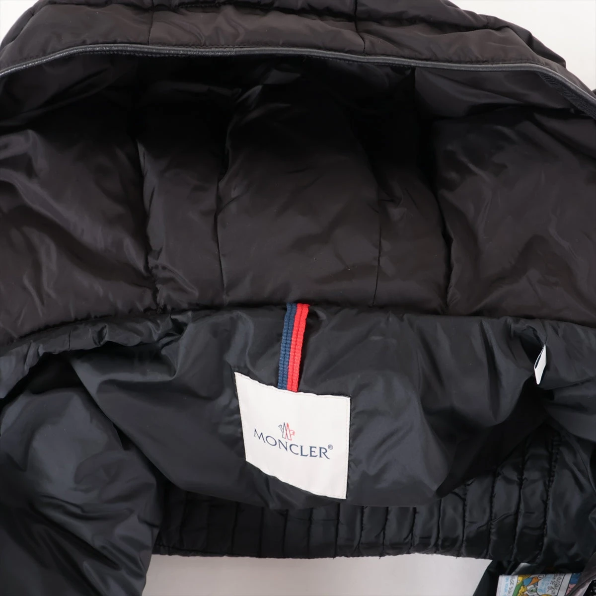 MONCLER（ダウンジャケット）のフリマアイテム一覧 週末セール☆ モンクレール TETRAS MONCLER カーキ 0