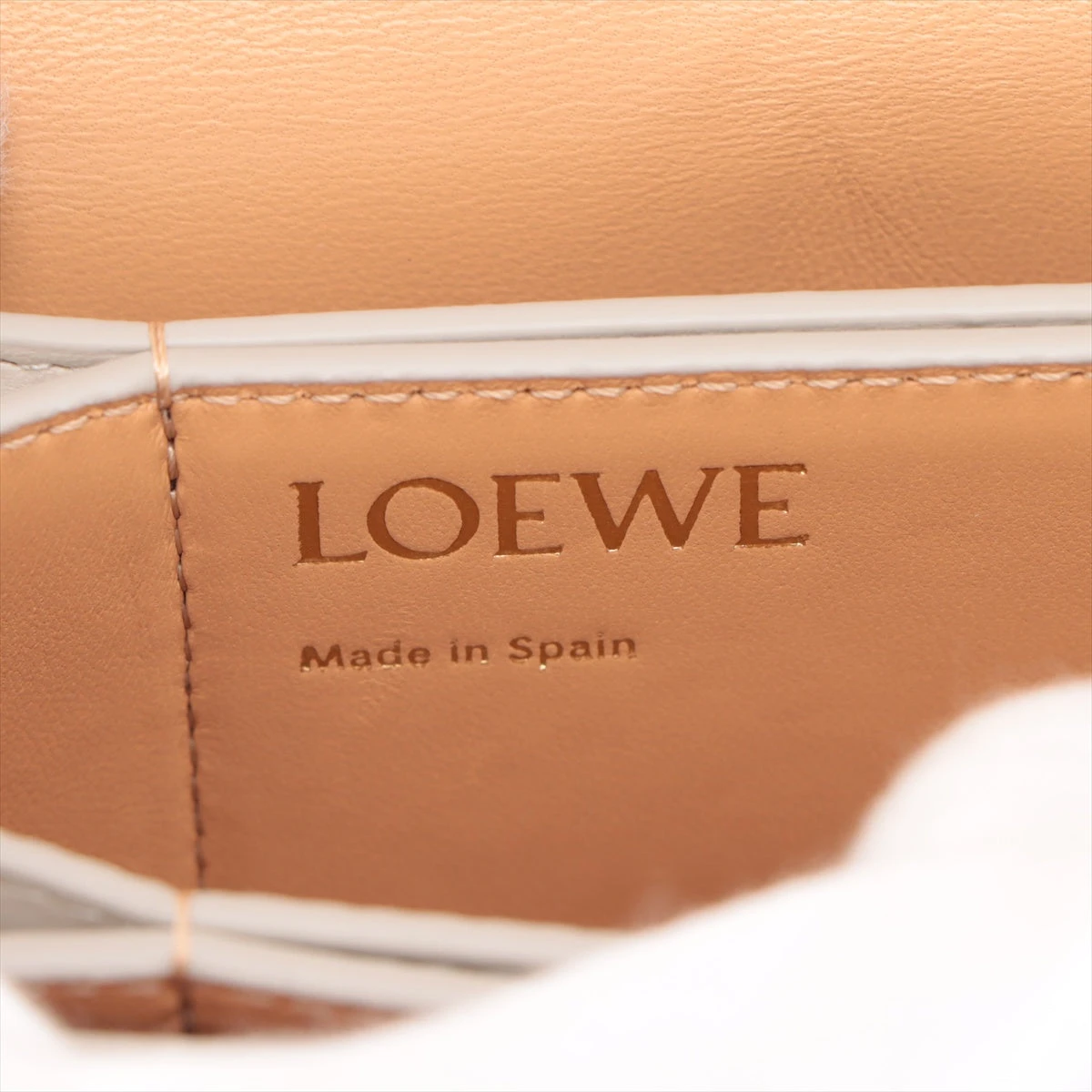 1円 ロエベ レザー ショルダーバッグ ベージュ CQ784