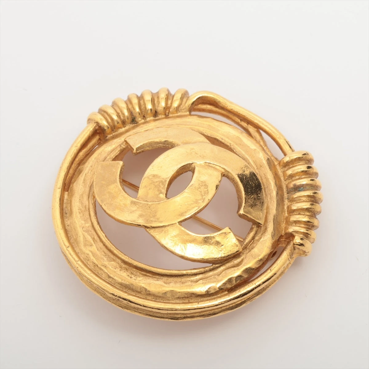 CHANEL ブローチ　94P ココマーク　大ぶり CHANEL ブローチ94P ココマーク大ぶり