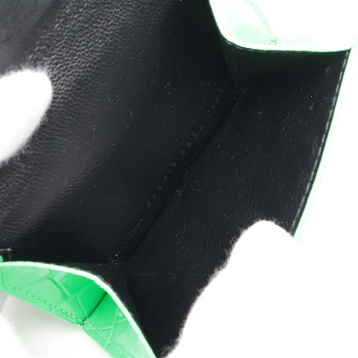 極美品✨バレンシアガ エブリデイ クロコ型押し コンパクトウォレット グリーン系 バレンシアガ クロコ型押し 財布 ブラック Aランクの買取参考