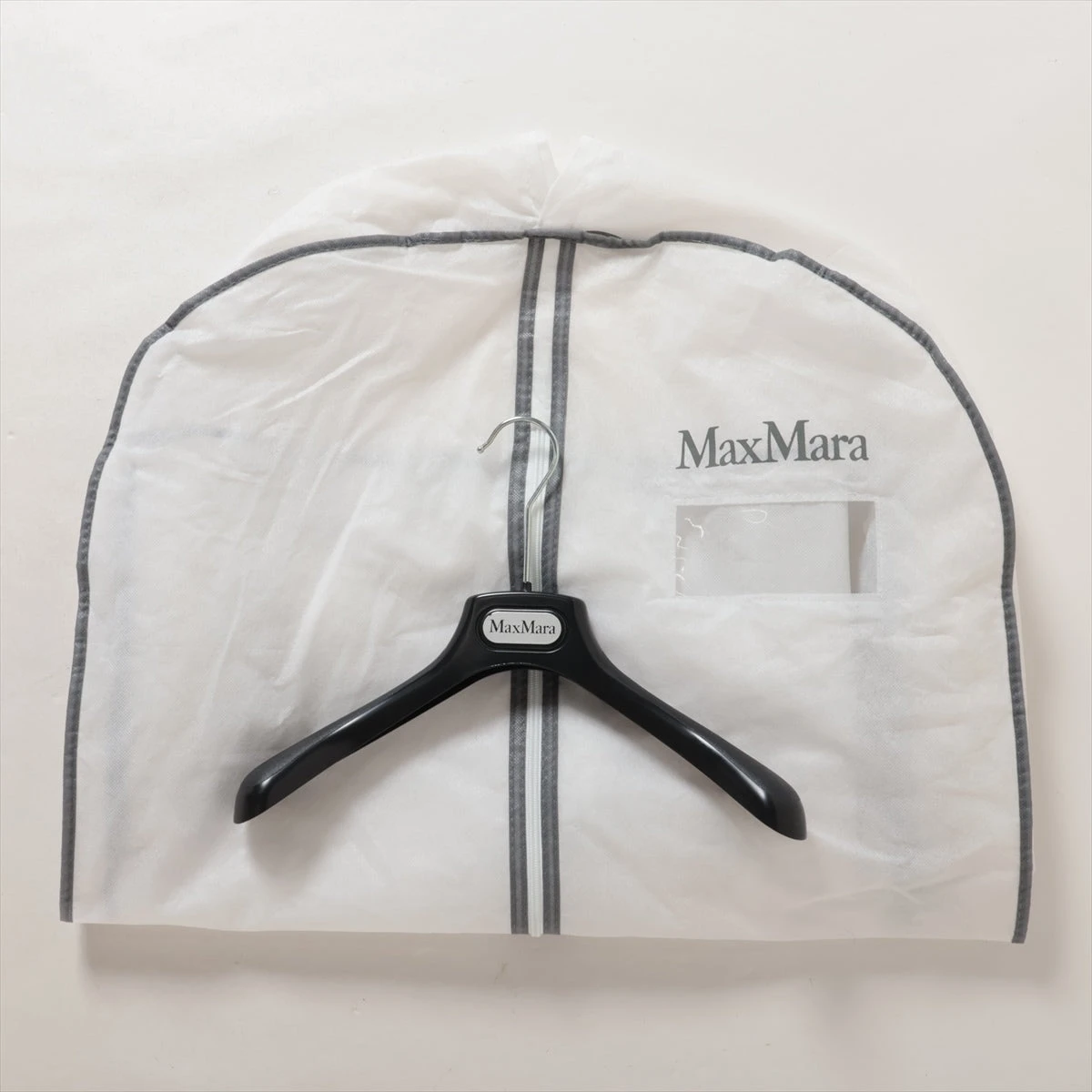 Maxmara コートケース　ハンガー付き コート - 送料無料｜マックスマーラ公式サイト
