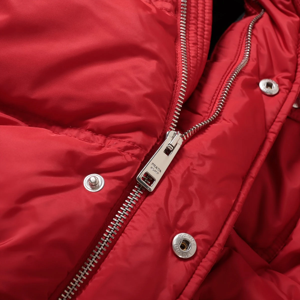 なお　美麗品‼️PRADA ダウンジャケットSGH573 R132 なお 美麗品‼️PRADA ダウンジャケットSGH573 R132 なお様専用