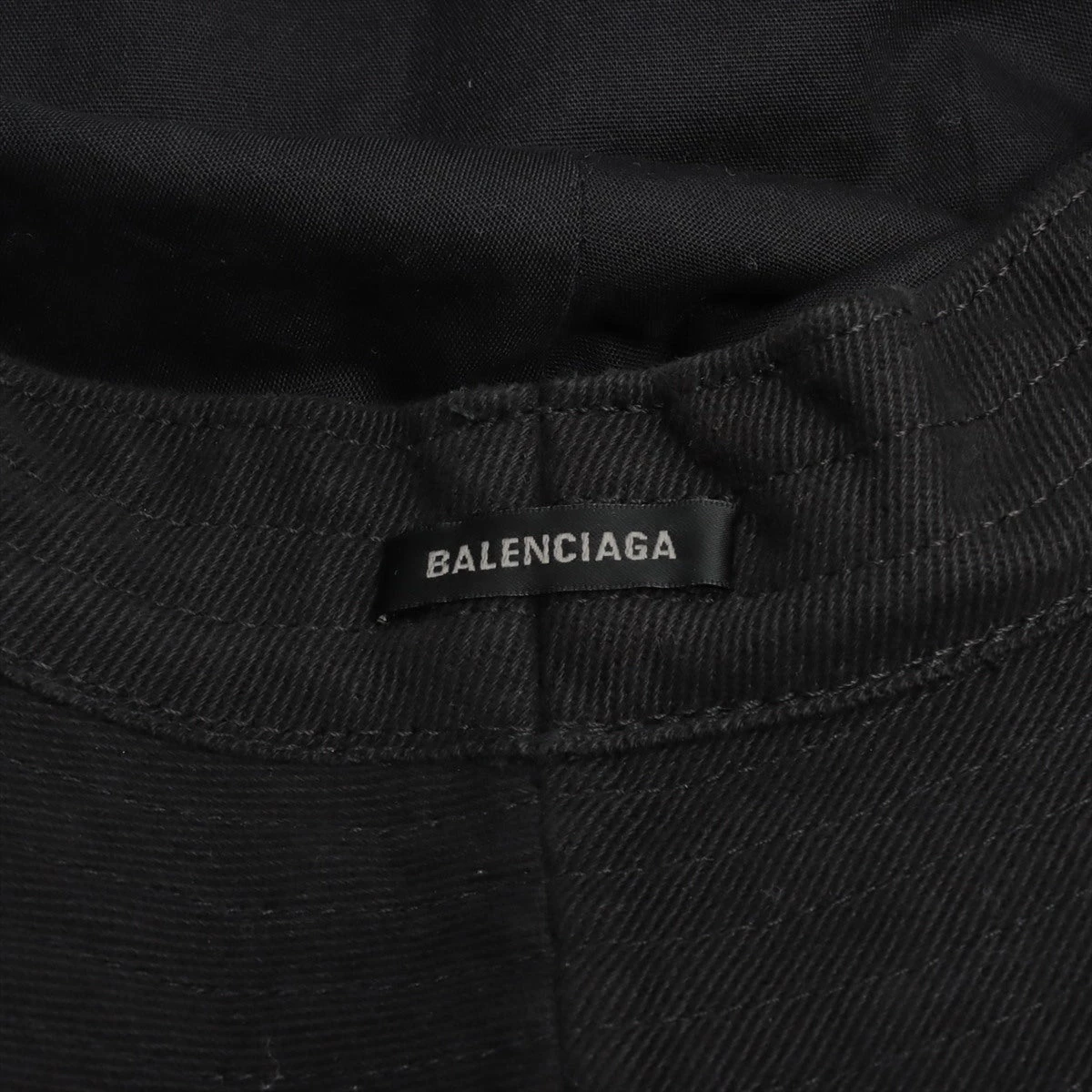 バレンシアガ　ロゴ刺繍 コットンドリルバケットハット 帽子 ブラック BALENCIAGA バレンシアガ ロゴタグ ハット バケットハット