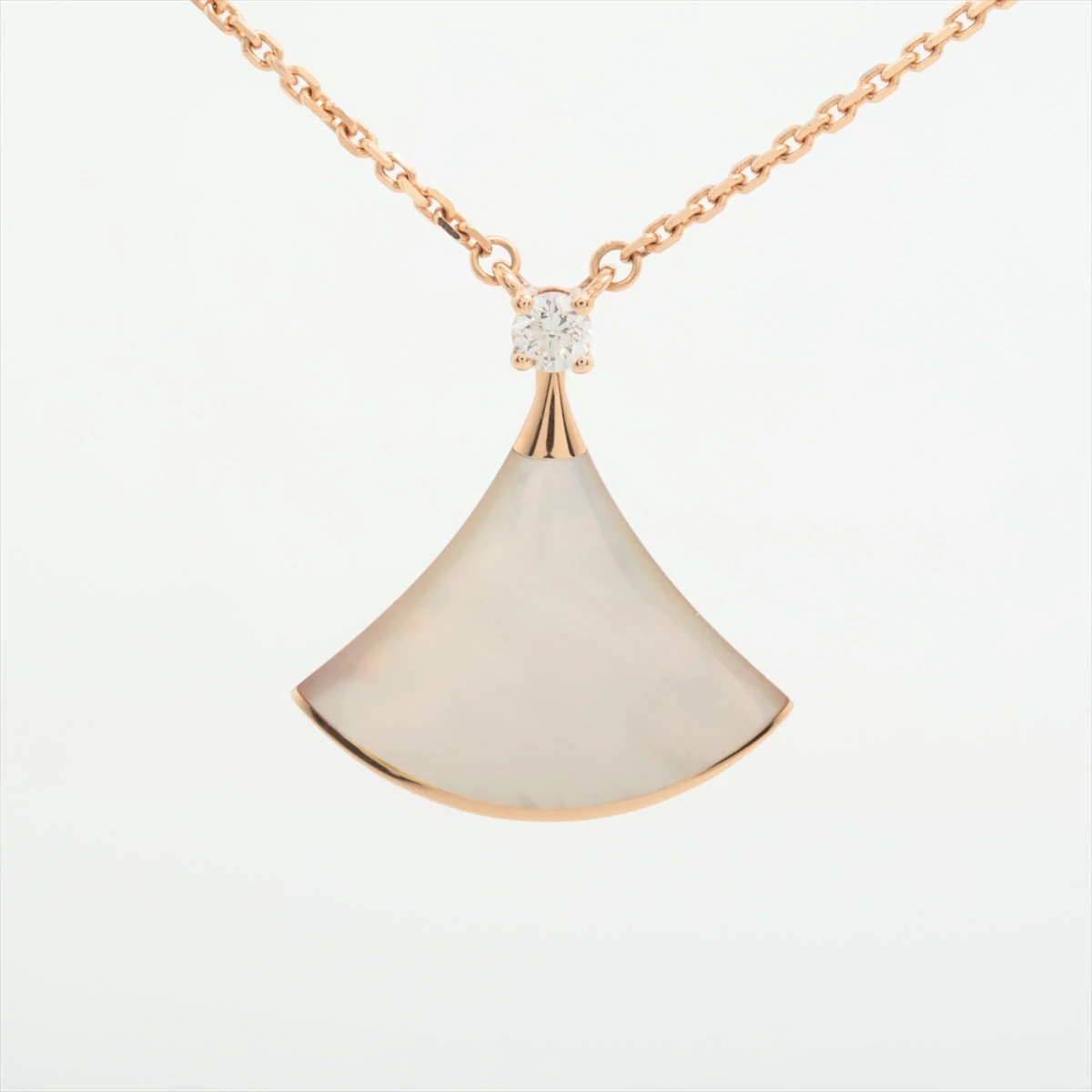 ブルガリ ディーヴァドリーム シェル ダイヤ ネックレス 750(PG) 5.6g