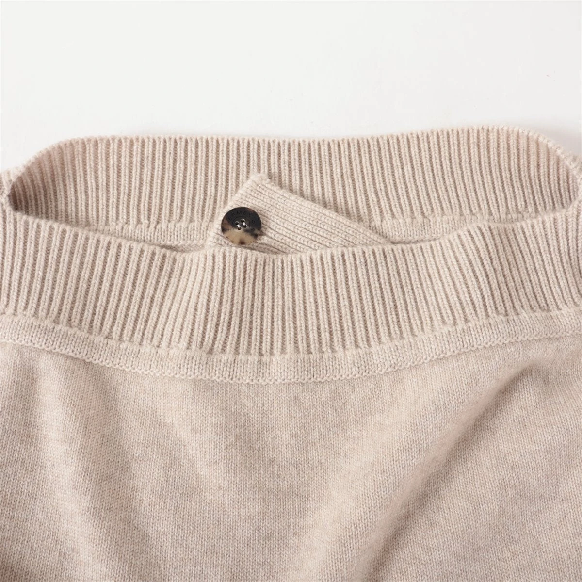 美品　エルメス　スヌード　カシミヤ100% 軽量　ふわふわ　アイボリー　白系 8a25178b8b233d683f9d9945f5521c