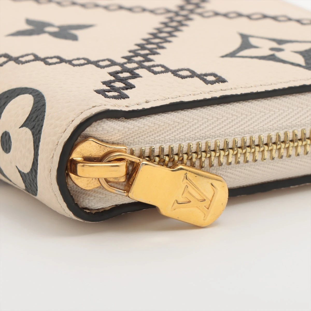 【554】ヴィトン アンプラント ブロデリー ジッピーウォレット M81141 LOUIS VUITTON - 【554】ヴィトン アンプラント ブロデリー