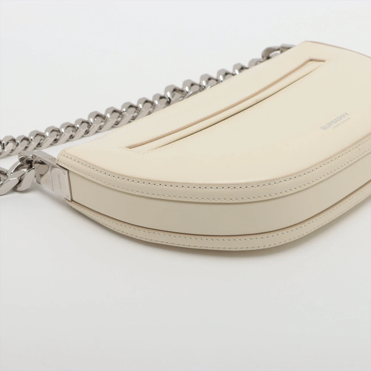 バーバリー ミニオリンピア マイクロ ショルダー レザー ホワイト 8040736 アイコス入れ ポーチ BURBERRY 横浜BLANC BURBERRY（バーバリー） ミニオリンピア マイクロ ショルダー レザー