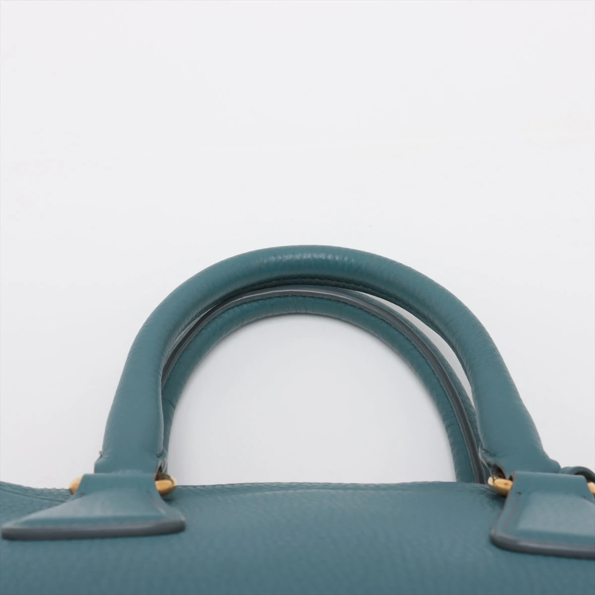 PRADA ヴィッテロダイノ ショルダーバッグ ブルー 極美品✨ PRADA ヴィッテロダイノ ショルダーバッグ 三角ロゴ