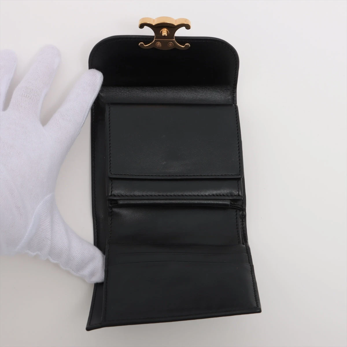 【全くの未使用品で】 フラップウォレット｜トリオンフ｜ブラックレザー製 折り財布 セリーヌ トリオンフ スモールフラップウォレット レザー 財布