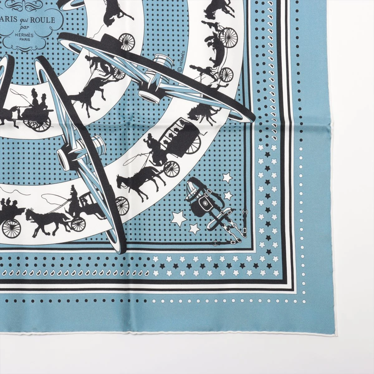 HERMES - エルメス カレ55 Paris Qui Roule スカーフの通販 by HERMES - エルメス カレ55 Paris Qui Roule スカーフの通販 by