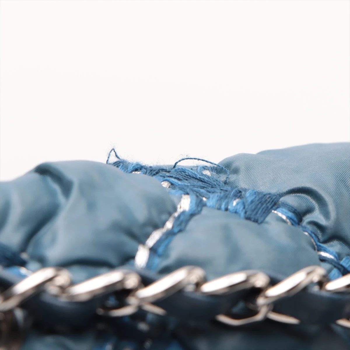 シャネル パリビザンス ナイロン シングルフラップ ダブルチェーン