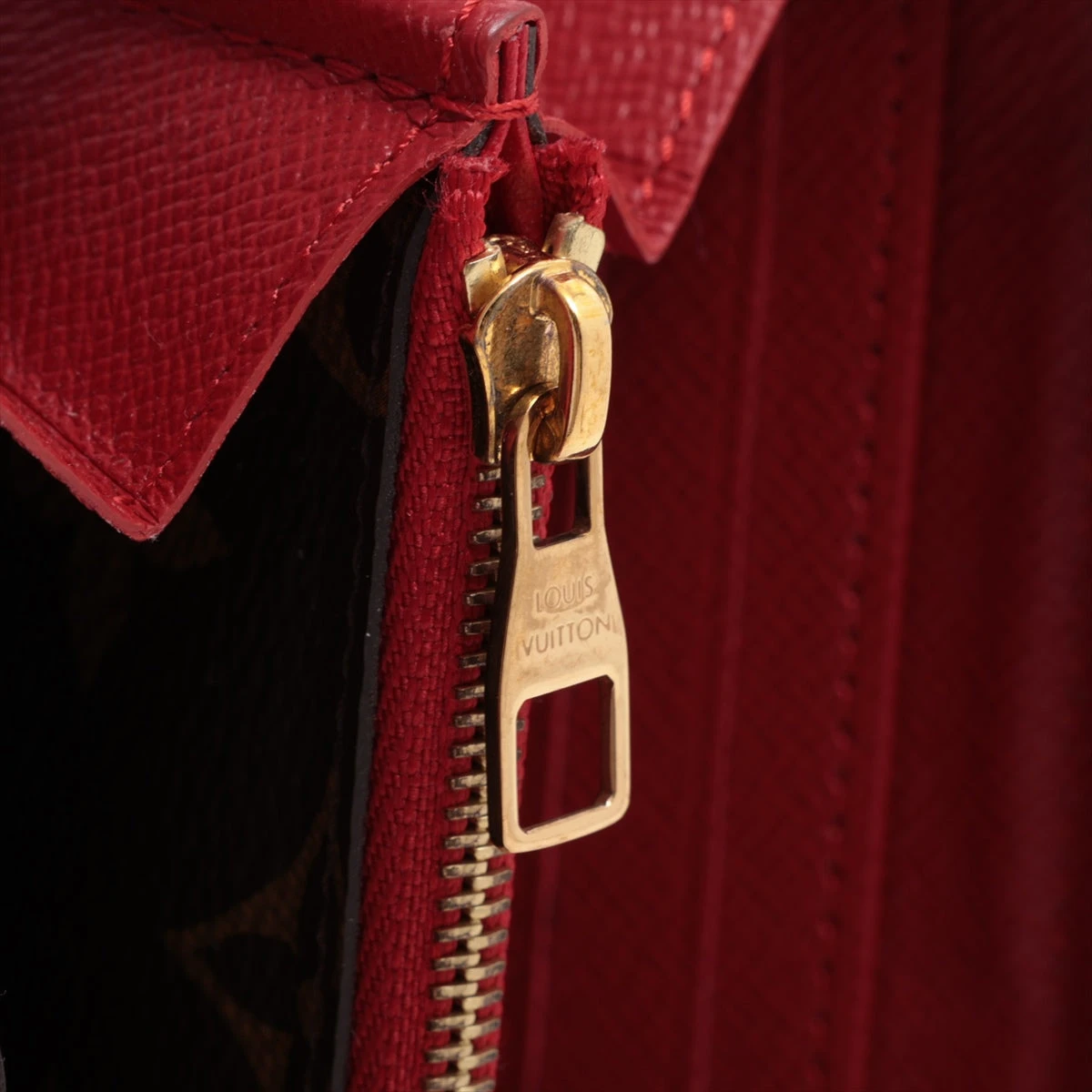 LOUIS VUITTON(ルイヴィトン) モノグラム ジッピーウォレット 