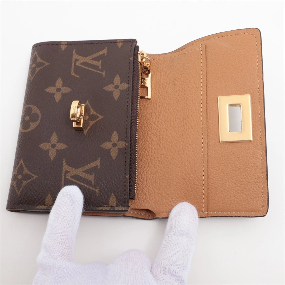 【美品】ルイヴィトン ポルトフォイユ ヴィクトリーヌ フューシャ 最新RFID ルイヴィトンポルトフォイユ ヴィクトリーヌ 14145 フューシャ RFID