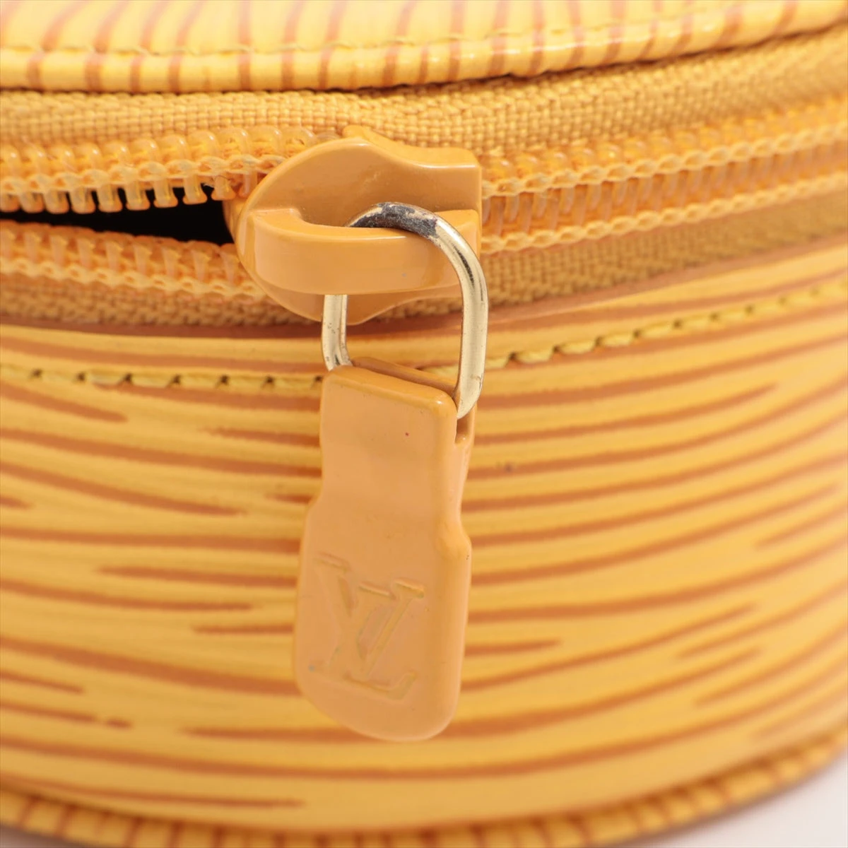 LOUIS VUITTON ルイヴィトン エピ エクラン ビジュ イエロー 楽天市場】LOUIS VUITTON ルイ ヴィトン エピ エクラン ビジュー