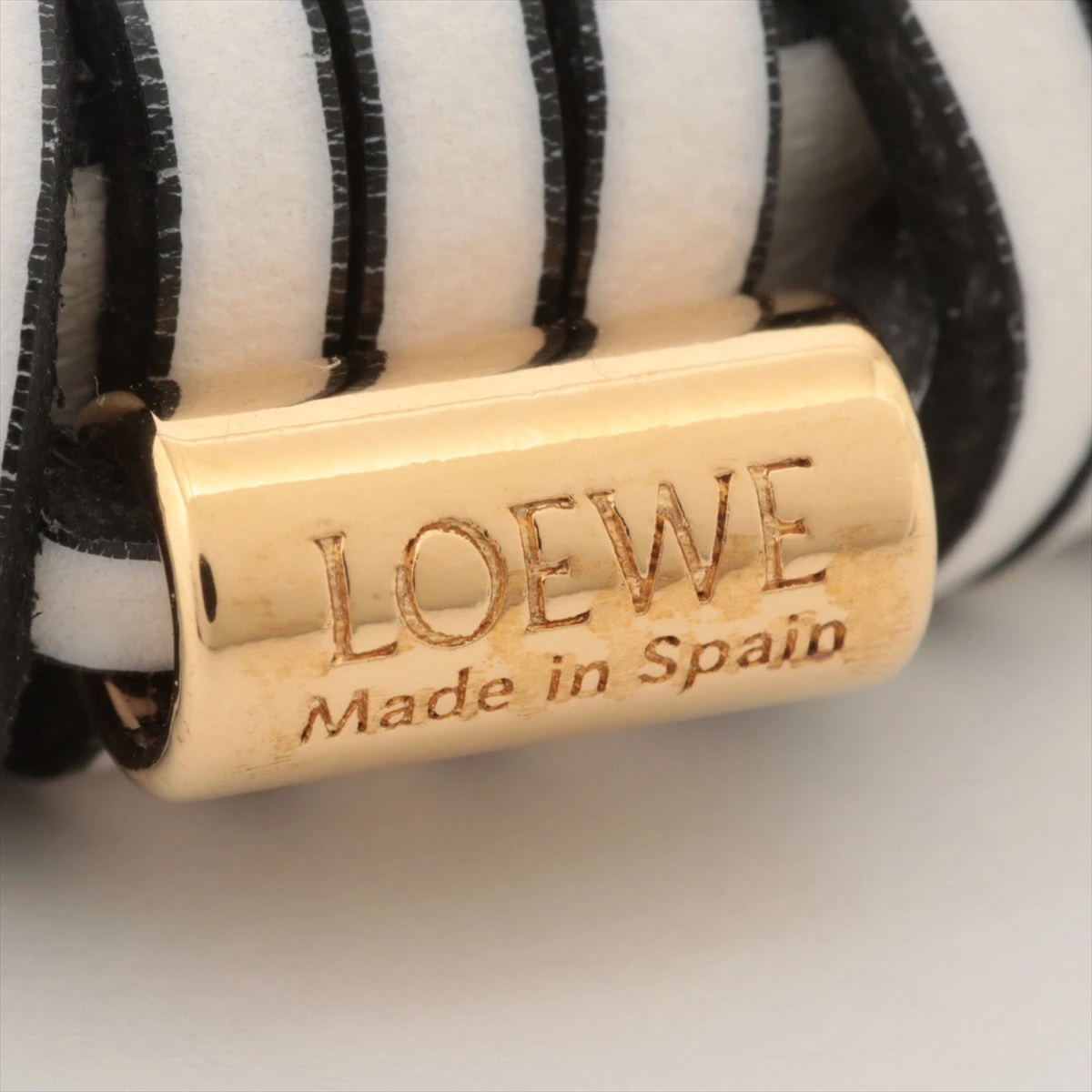 ウーブン バングル LOEWE】人気 ウーブン ロゴ 真鍮&クラシックカーフ バングル