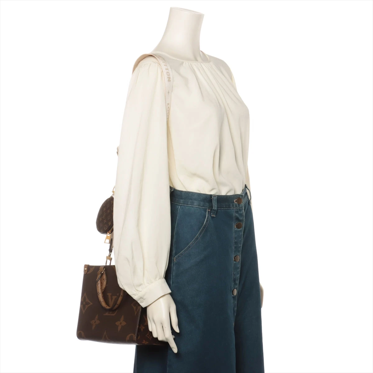 ルイヴィトン モノグラム ジャイアント リバース オンザゴー PM M46373