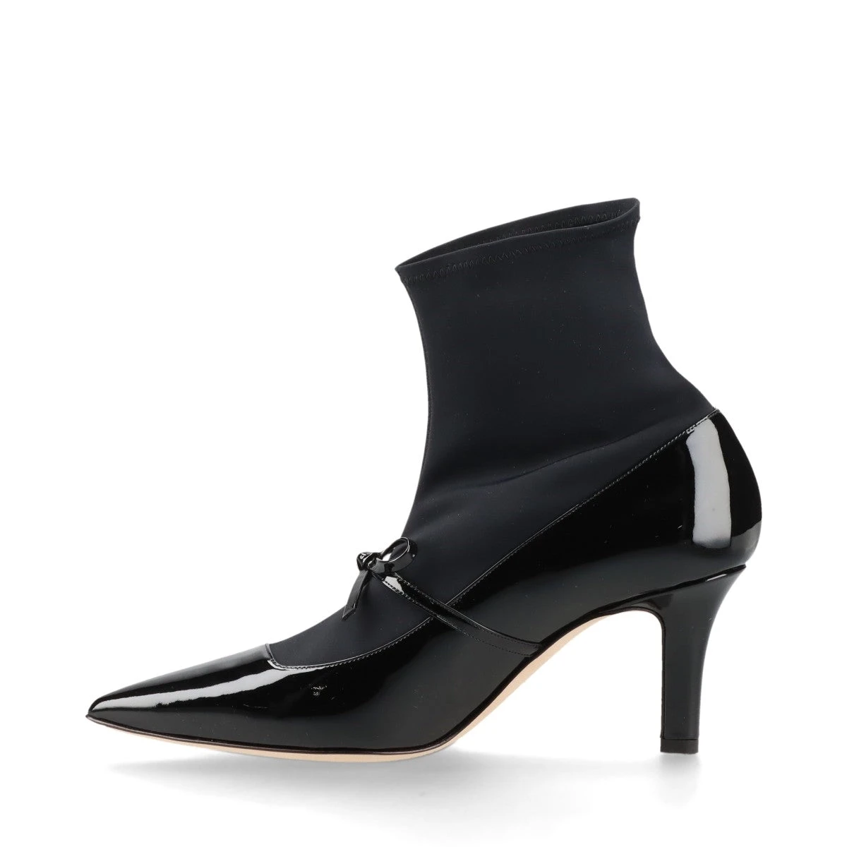 マノロブラニク APOONKLE パテントレザー×ファブリック ショート