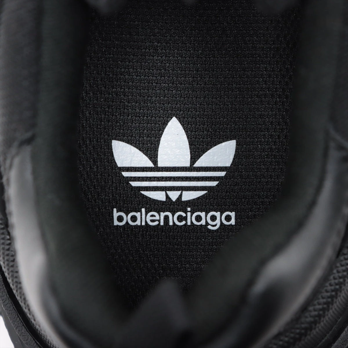 バレンシアガ　アディダス　新品　メンズ　フラグメントケース(ホワイト/ブラック) BALENCIAGA 並行輸入 バレンシアガ カードケース バレンシアガ