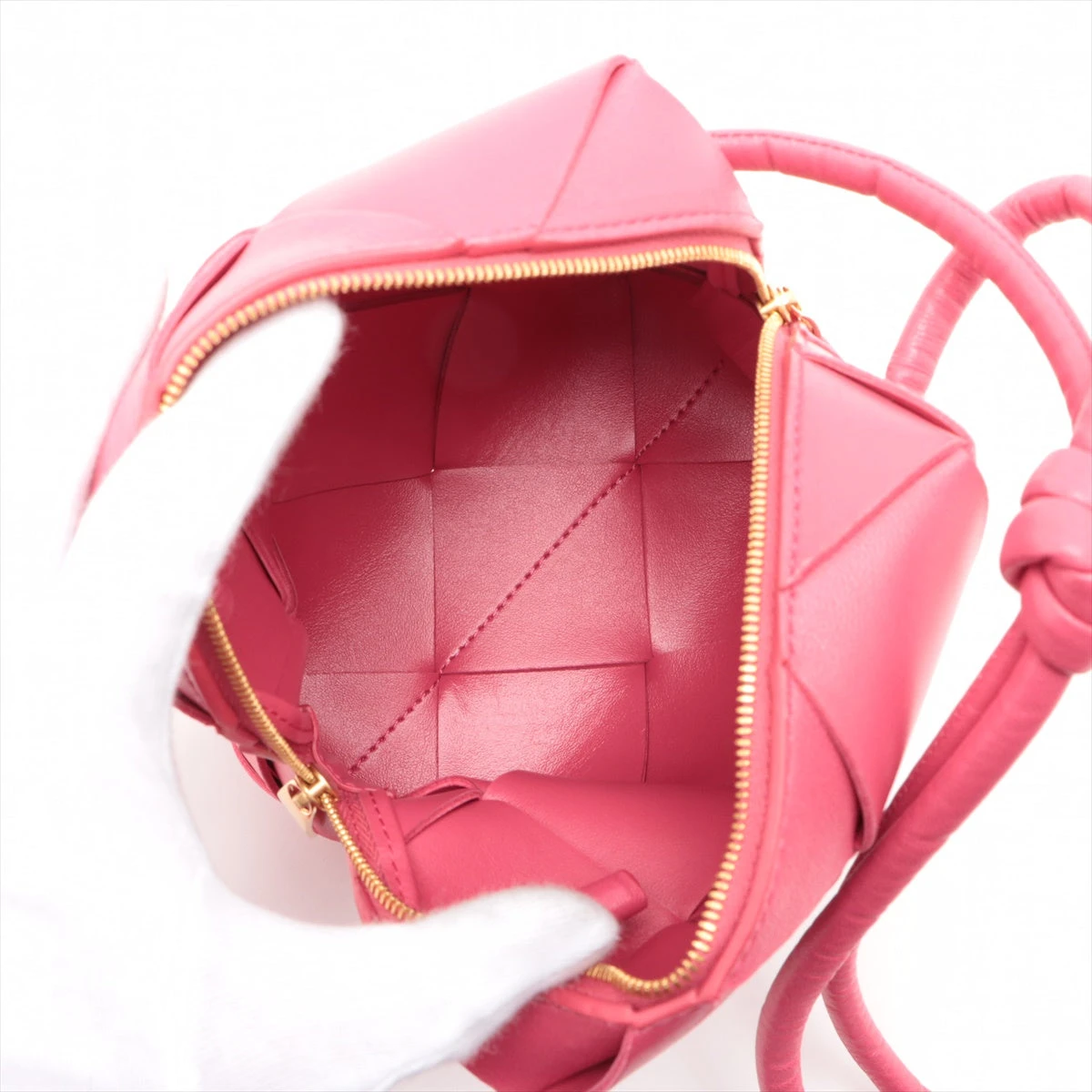 ボッテガヴェネタ マキシイントレチャート ミニ ループ レザー