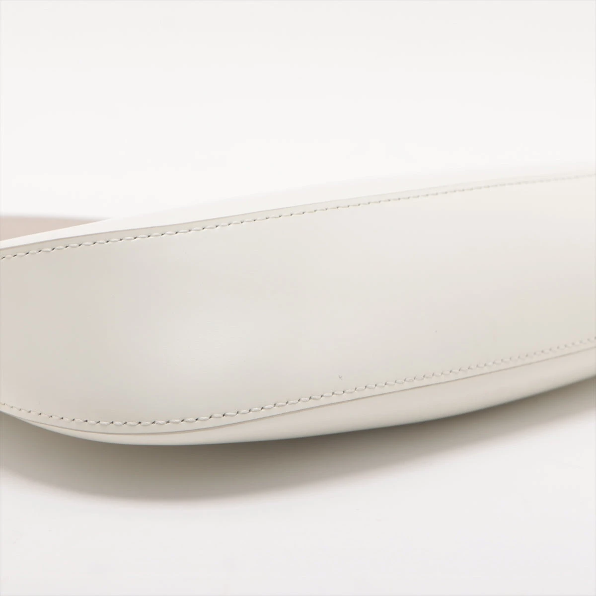 プラダ クレオ レザー ショルダーバッグ ホワイト AP065930｜中古