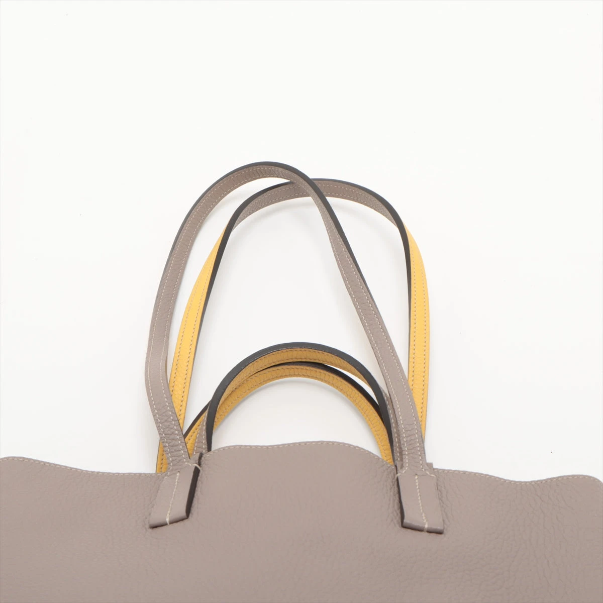 モワナ クアトロ レザー 2WAYトートバッグ ピンクベージュ A3269134