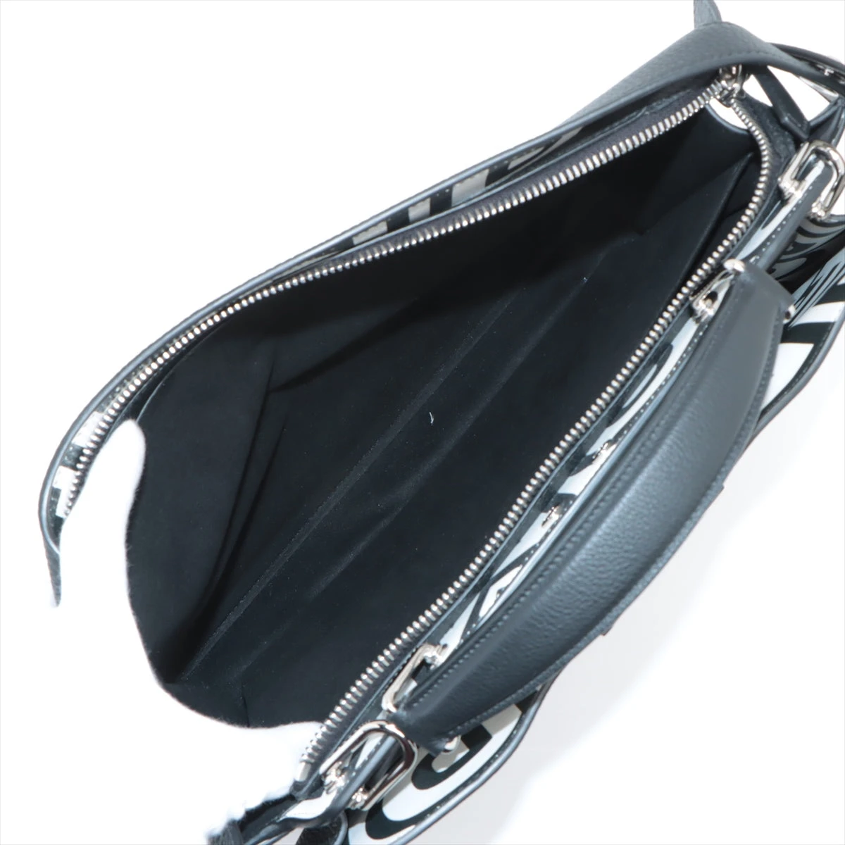 フェンディ×マークジェイコブス ピーカブー アイシーユー ミディアム