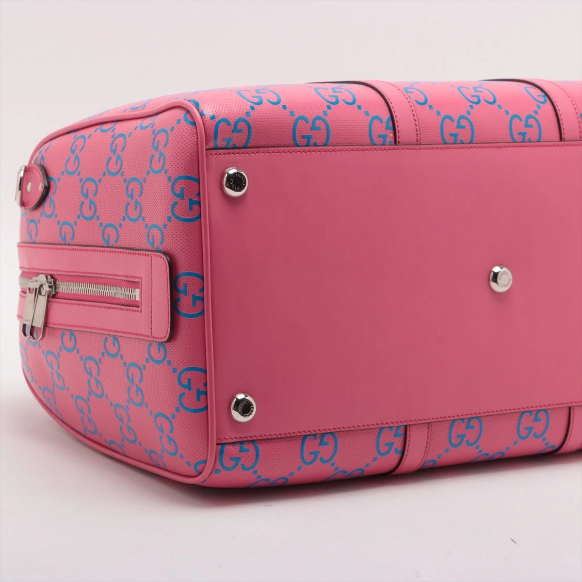 【美品 現行】グッチ ボストンバッグ 2way ソーホー エンボス ロゴ レザー 美品 現行】グッチ ボストンバッグ 2way ソーホー エンボス ロゴ