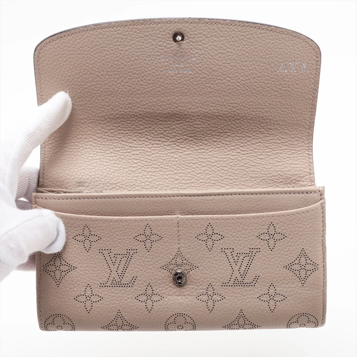 ヴィトン マヒナ ポルトフォイユイリス M60177 イヴォワール A2877269  