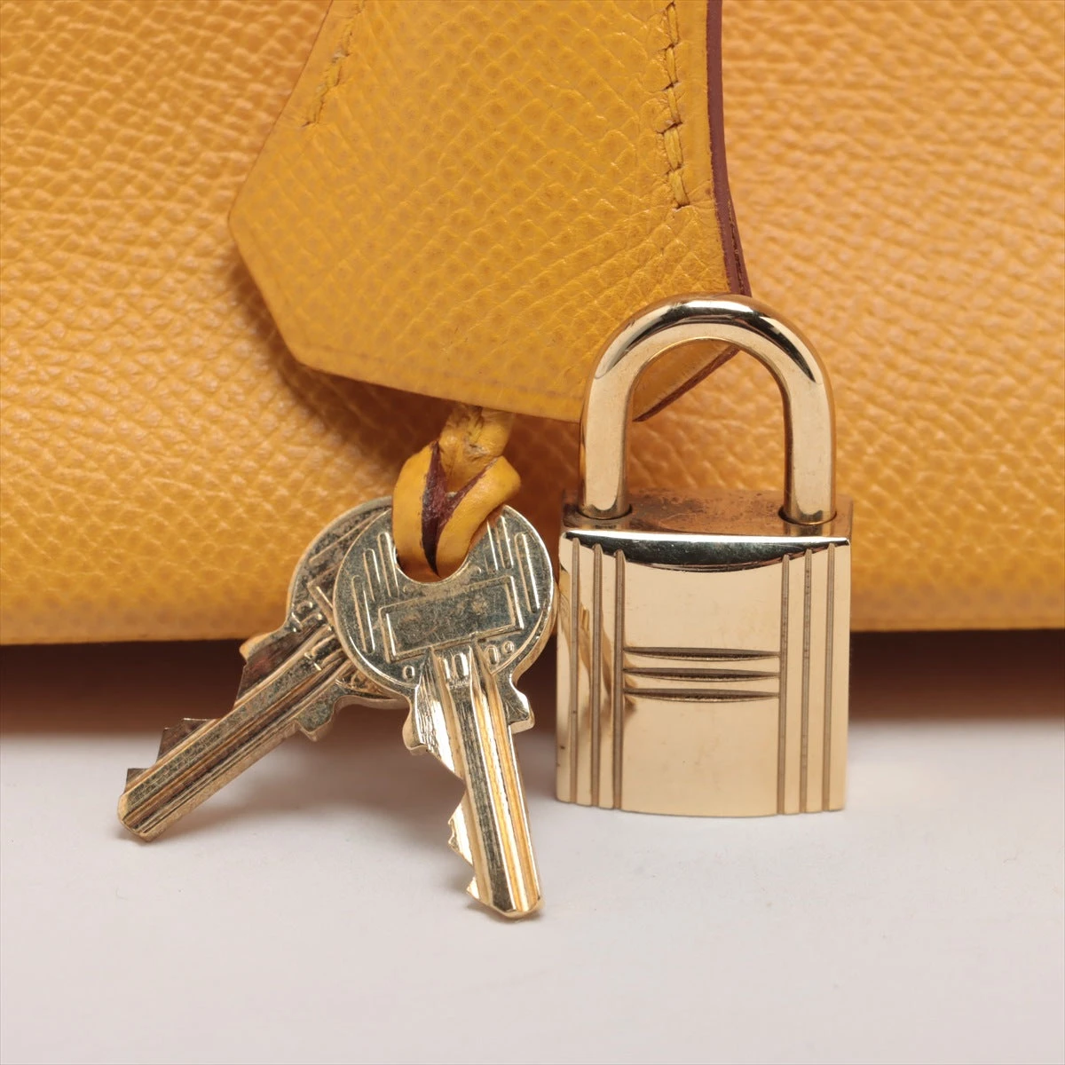 ❤お得なお品❤ボリード35 ゴールド ゴールド金具 クシュベル エルメス 〇U刻 エルメス ボリード35 クシュベル ジョーヌ ゴールド金具 □A