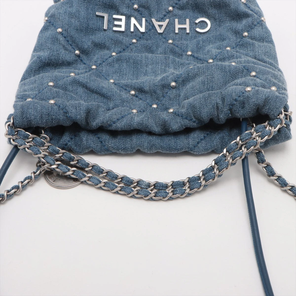 24P 大人気！CHANEL シャネル22 ミニデニムショルダーバッグ_CC