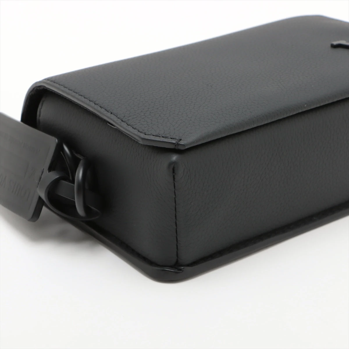 極美品】ルイヴィトン ファストラインウェアラブル ウォレットRFID反応あり