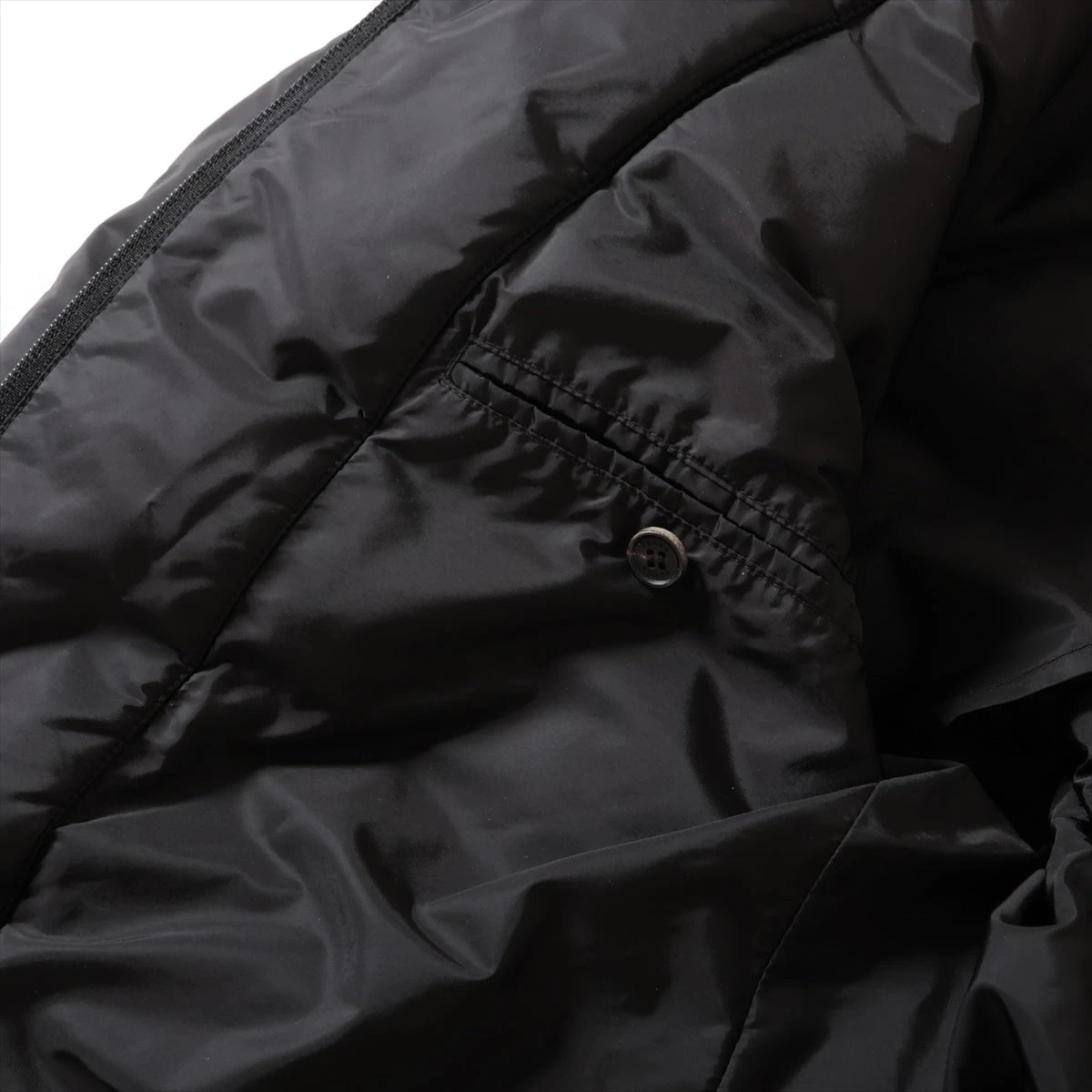 PRADA ダウンジャケット SGH583 黒 プラダ 19年 ナイロン ダウンジャケット 52 メンズ ブラック SGH583