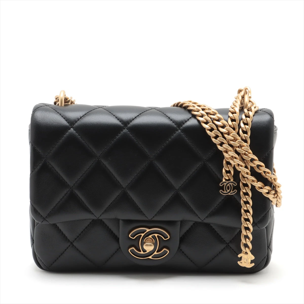 シャネル マトラッセ ラムスキン チェーンショルダーバッグ ブラック  