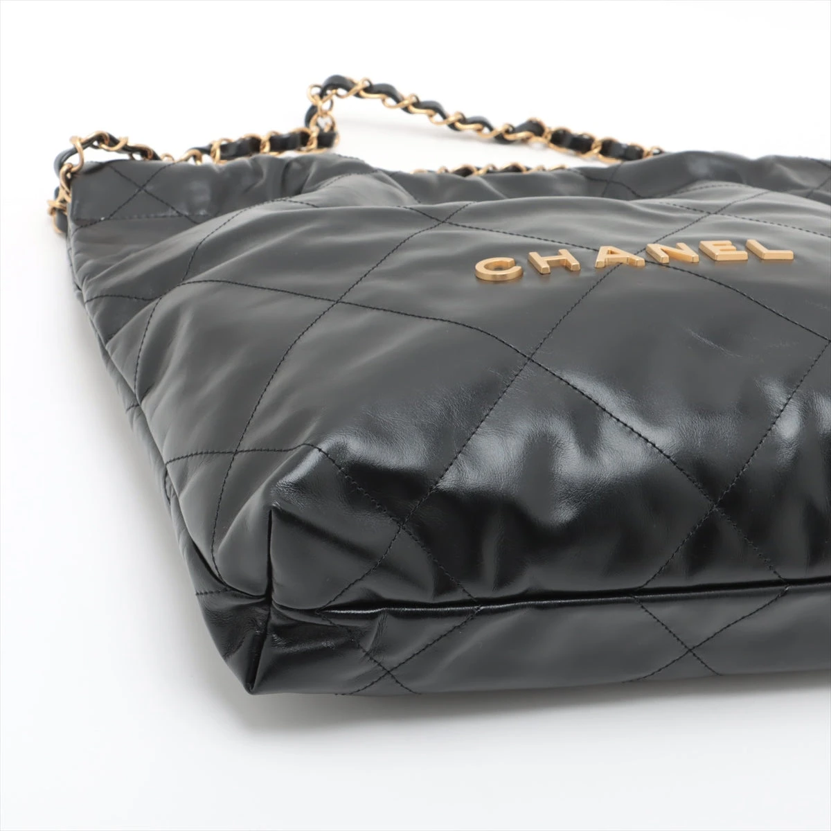 シャネル シャネル22 スモール レザー チェーンショルダーバッグ