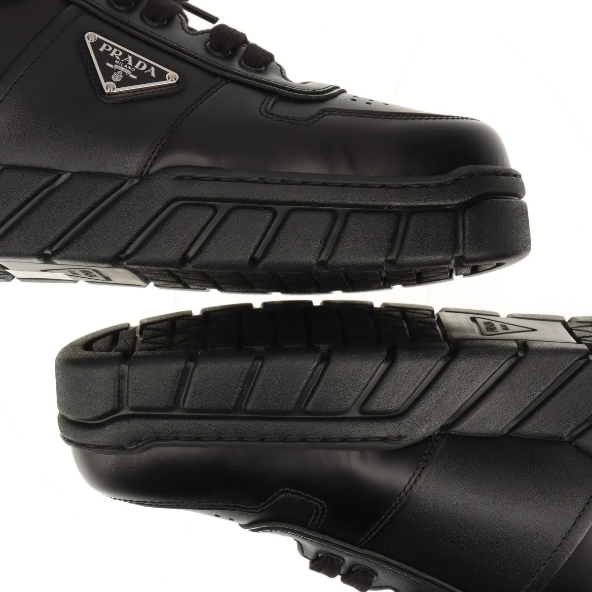 【希少】PRADA レザースニーカー トライアングルロゴ ブラック プラダ トライアングルロゴ レザー スニーカー 9 メンズ