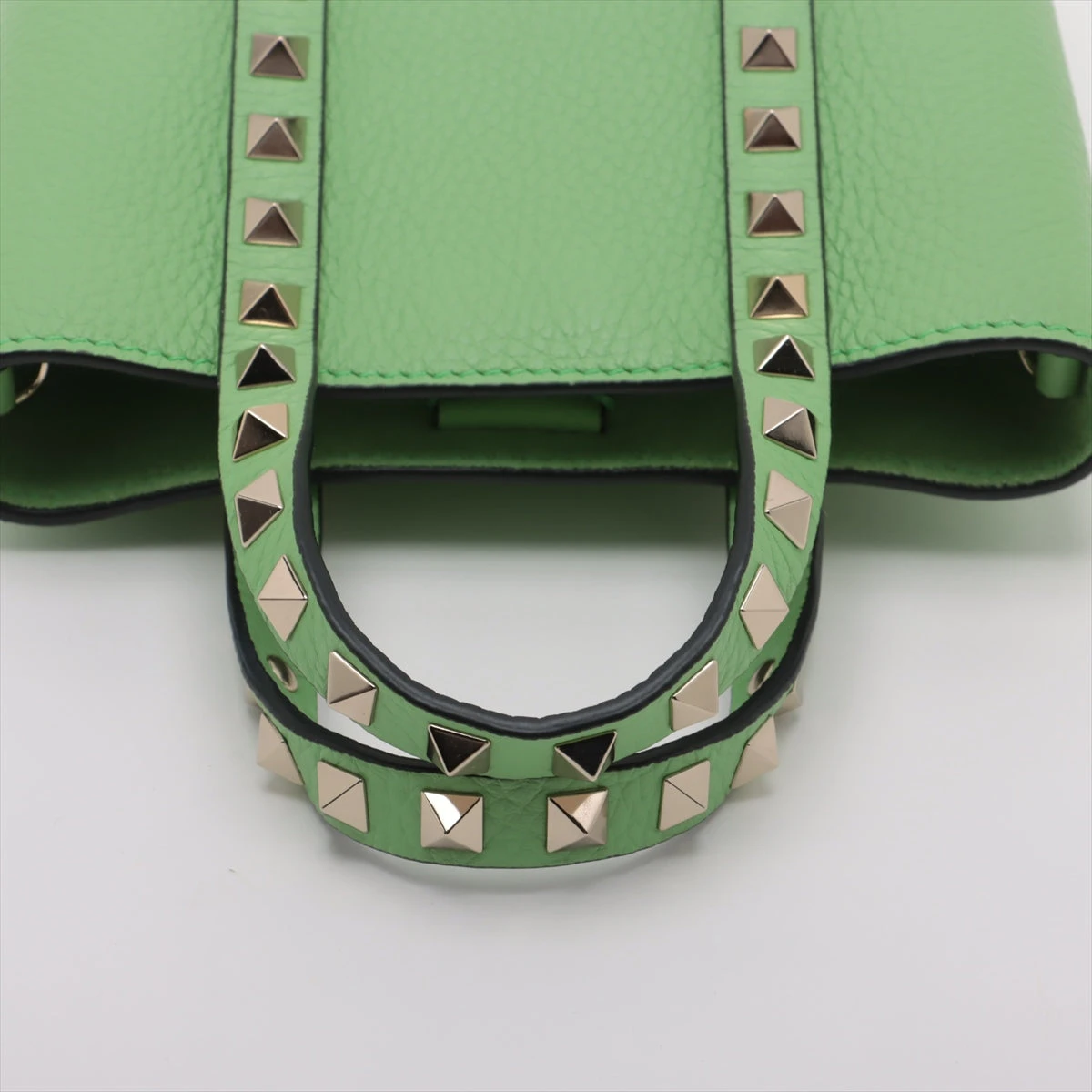 ヴァレンティノガラヴァーニ ロックスタッズ レザー×スタッズ 2WAY