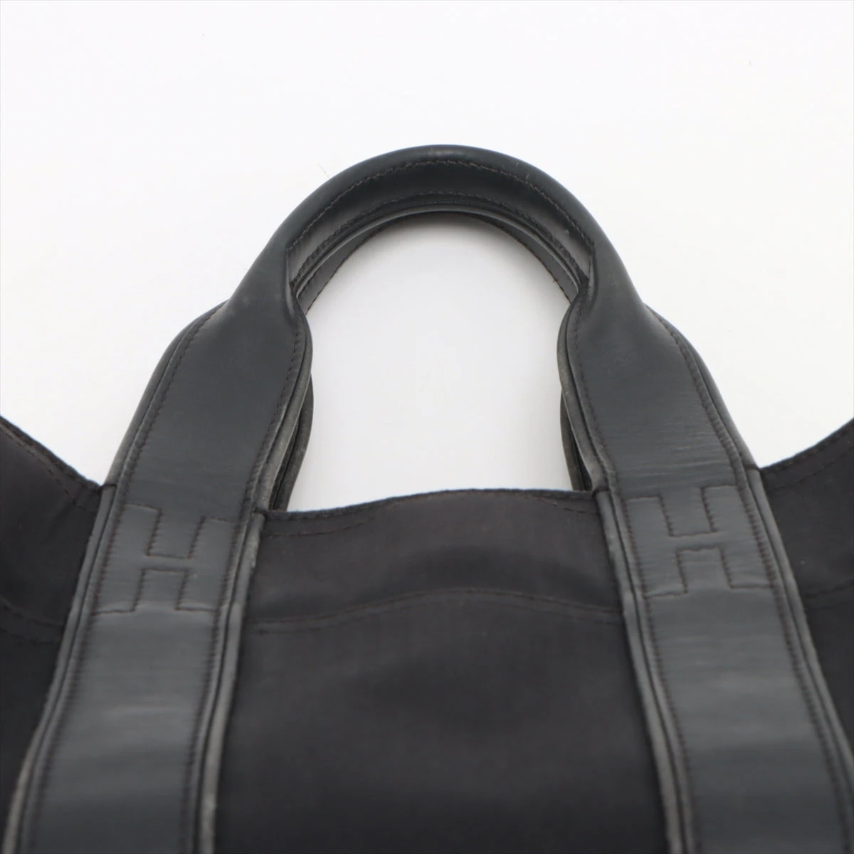 美品！HERMES エルメス　アカプルコPM ハンドバッグ　ナイロン　レザー brb10010000012023-1_400x.jpg?v