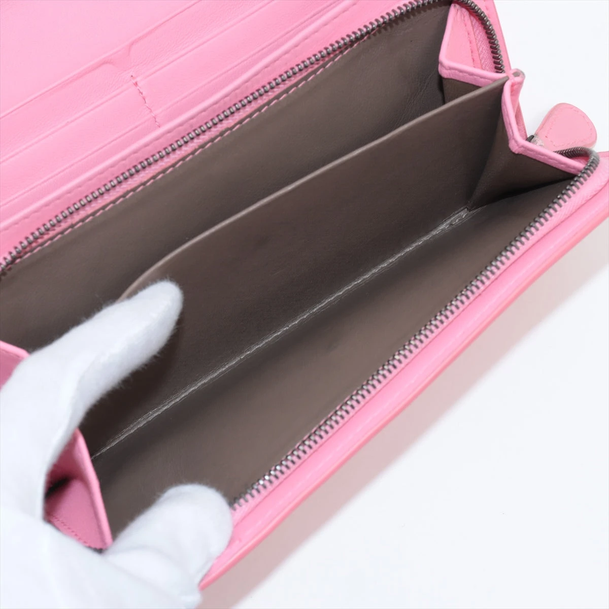 ボッテガ・ヴェネタイントレチャートピンクレザー長財布 イントレチャート ラウンドファスナー長財布 レザー パイソン