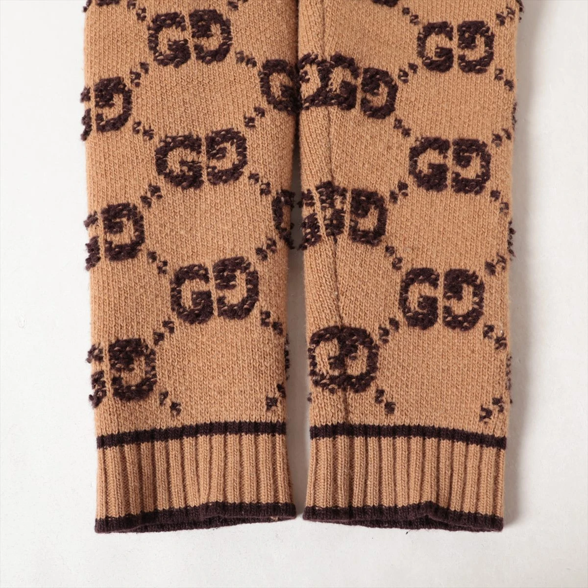 ハウント　ブークレカーディガン 入荷禁止】ブークレ総柄ジャガードニットカーディガン