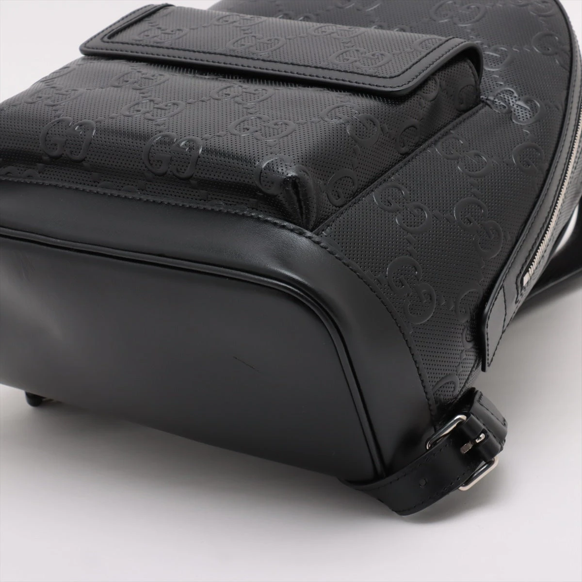 ☆開店セール☆ 新品未使用 美品 グッチ レザー ロゴエンボス ケース① S__7692303_0.jpg?v=1740038469&