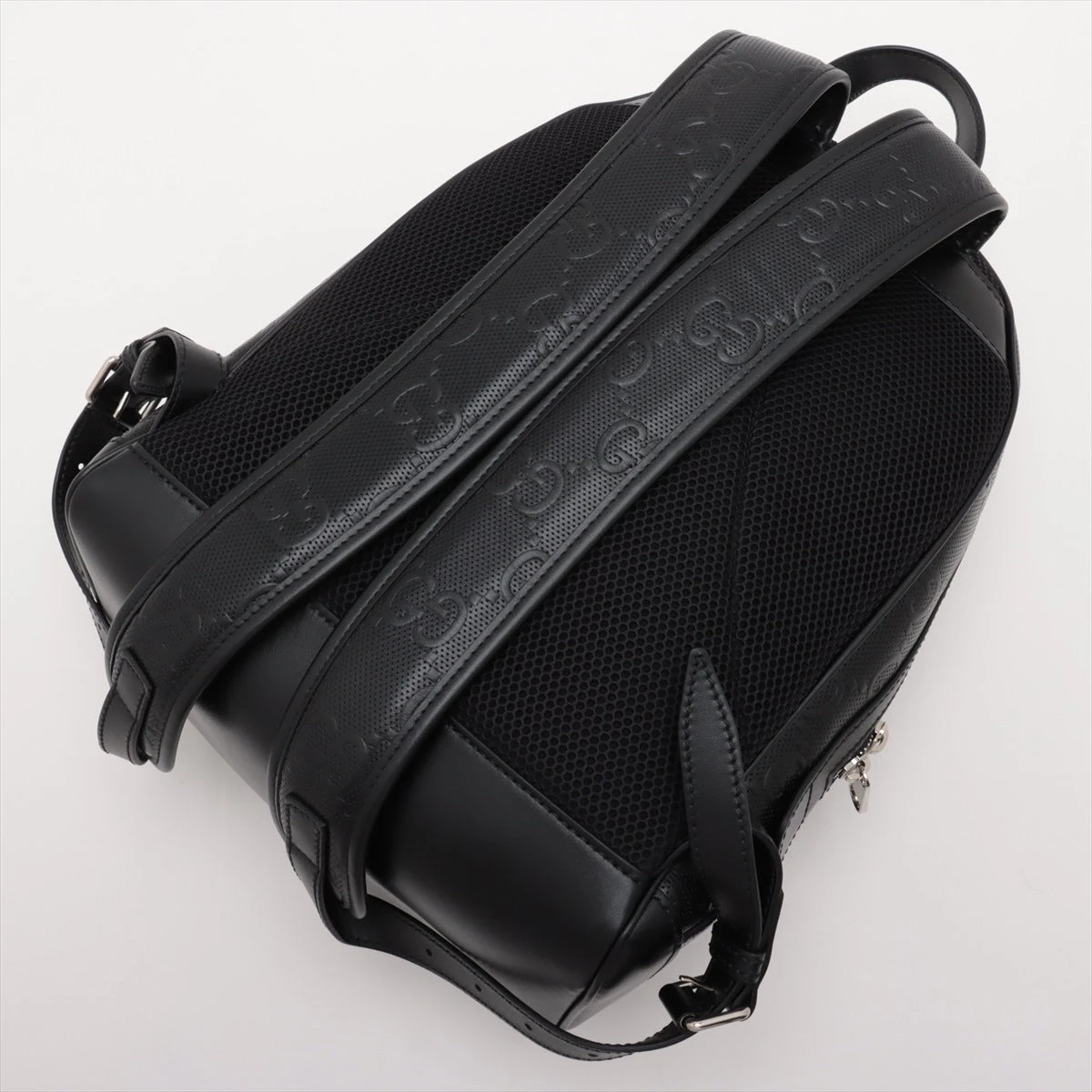 グッチ GGエンボス レザー バックパック/リュック ブラック 658579