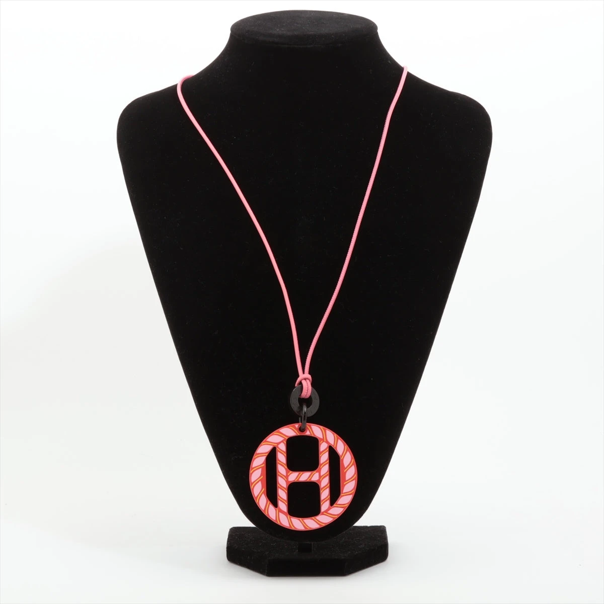 エルメス Hエキップ ネックレス バッファローホーン レッド