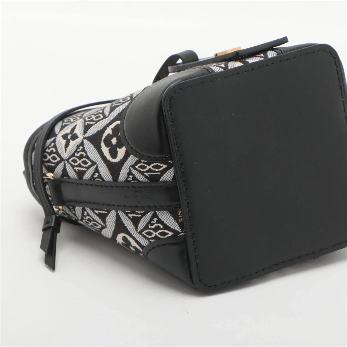 ルイ・ヴィトン Louis Vuitton ショルダーバッグ ノエ パース SINCE