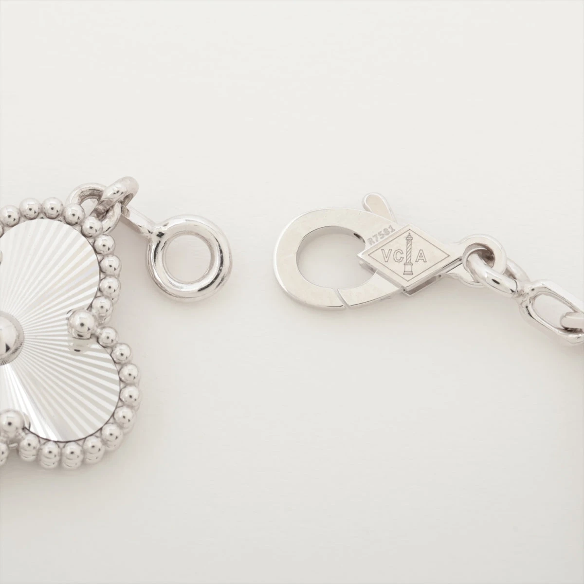 ヴァンクリーフ&アーペル ヴィンテージアルハンブラ ギョーシェ