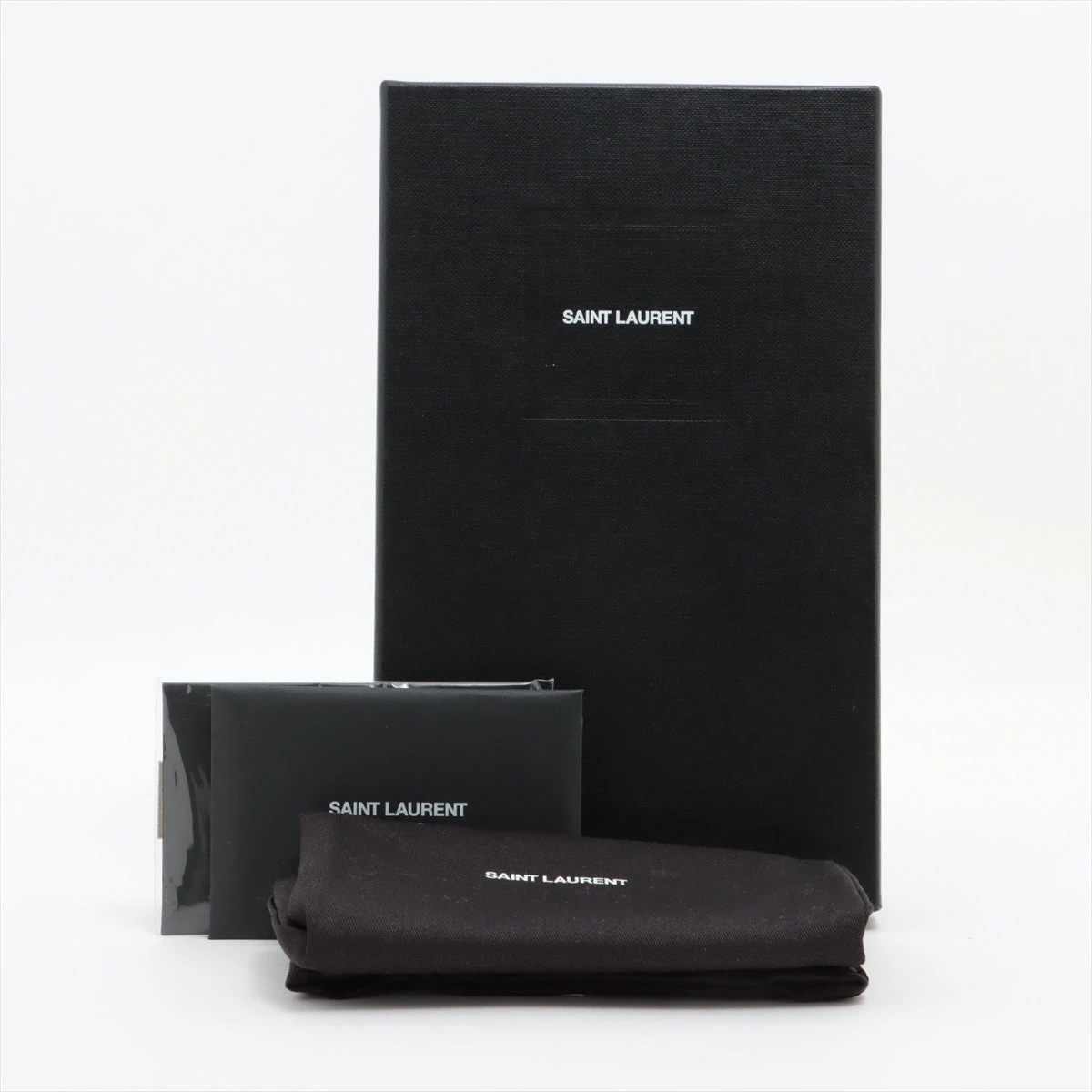 サンローランパリ YSLロゴ レザー 長財布 アイボリー GUE686694