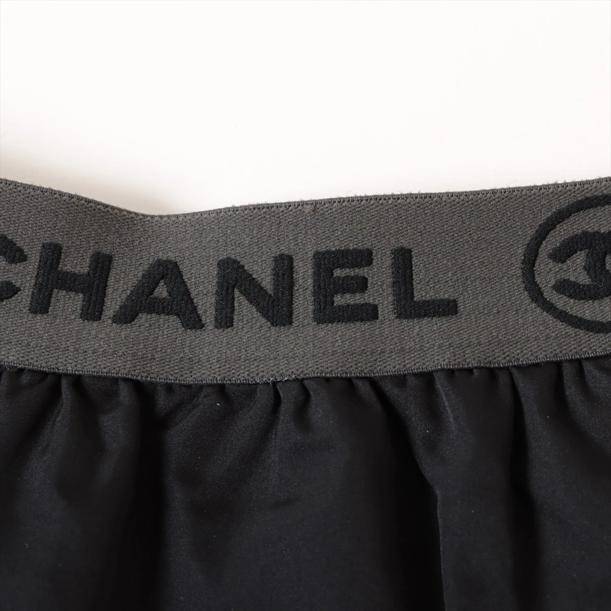 CHANEL】シャネル『ココマーク CCマークボタン スカート size34