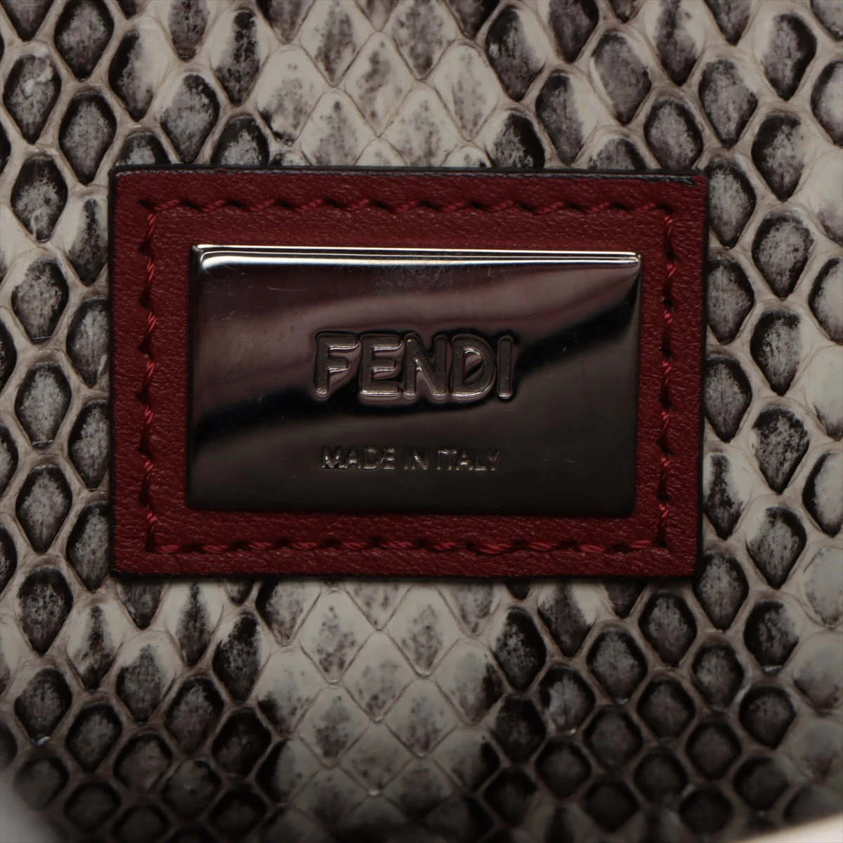 ★3日以内返品可★ 美品 FENDI フェンディ パイソン レザー モンスター ピーカブー レギュラー 2WAYハンドバッグ 8BN290 2wayショルダーバッグ クリーム ブラック パイソン レザー レディース linkvintage_718f258473533