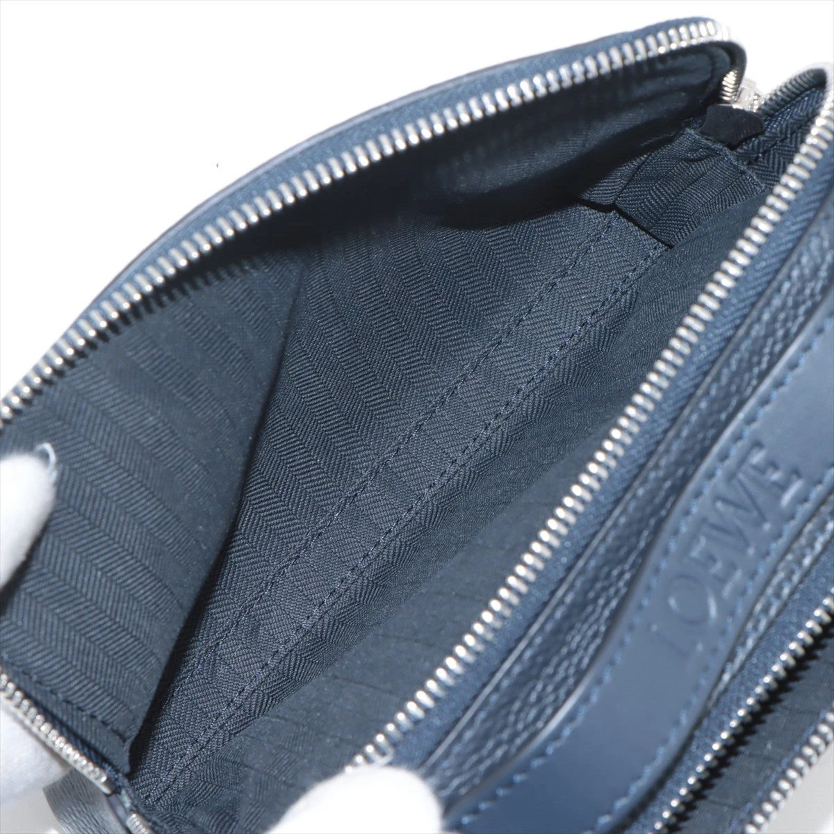 ロエベ カメラバッグミニ クロスボディ アナグラム ショルダーバッグ　ネイビー LOEWE ロエベ バッグ ショルダー MINI CAMERA CROSSBODY