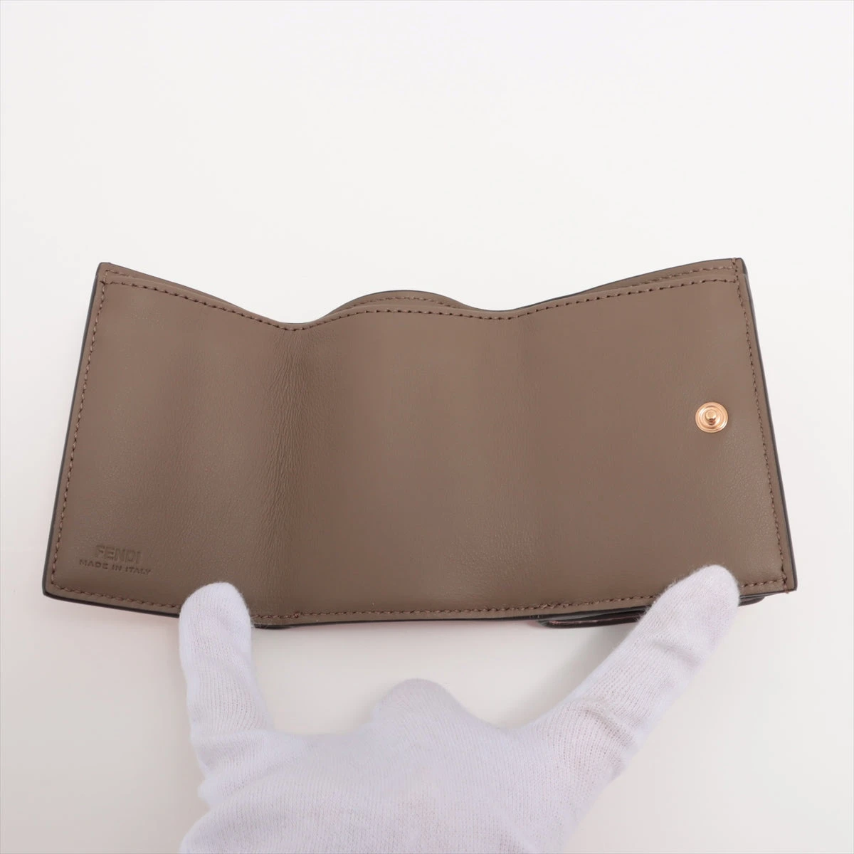 ◇フェンディ◇レザー/ピーカブー/セレリア/コンパクトウォレット/財布/ブランド FENDI フェンディ ピーカブー レザー コンパクトウォレット 二